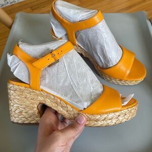 NEW Vince Camuto Ranneli Suede/Leather Espadrille Wedge Sandal Mango Size 8.5